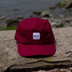 5 Panel Caps w/ leather strap & green brim